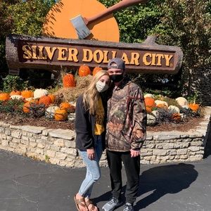 Meet your Posher, Abby